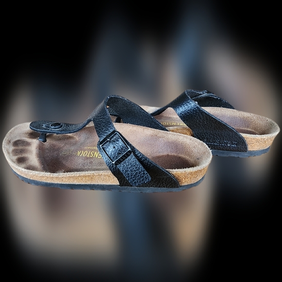 Birkenstock EUC 39 black pebbled Birko-flor leather Gizeh sandals $100 MSRP - Picture 3 of 16